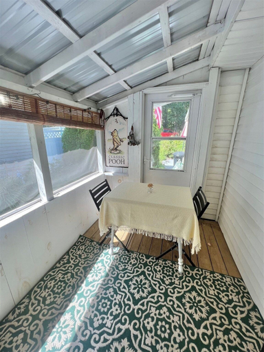 Dining 2, Pine Tree Cottage Limit 5 2 Bedroom Cottage, Cumberland