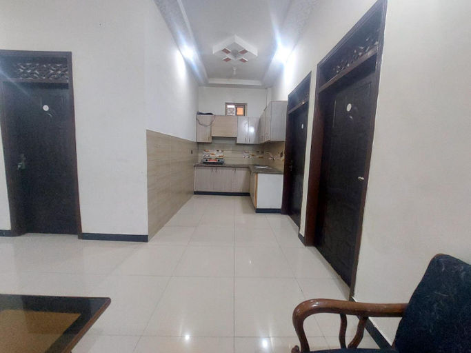 Others 3, Guest House Near Expo Center karachi, Karachi