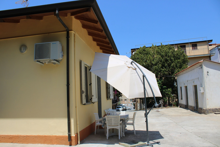 Primary image, Villa 3 letti 2 docce e Giardino, Vibo Valentia