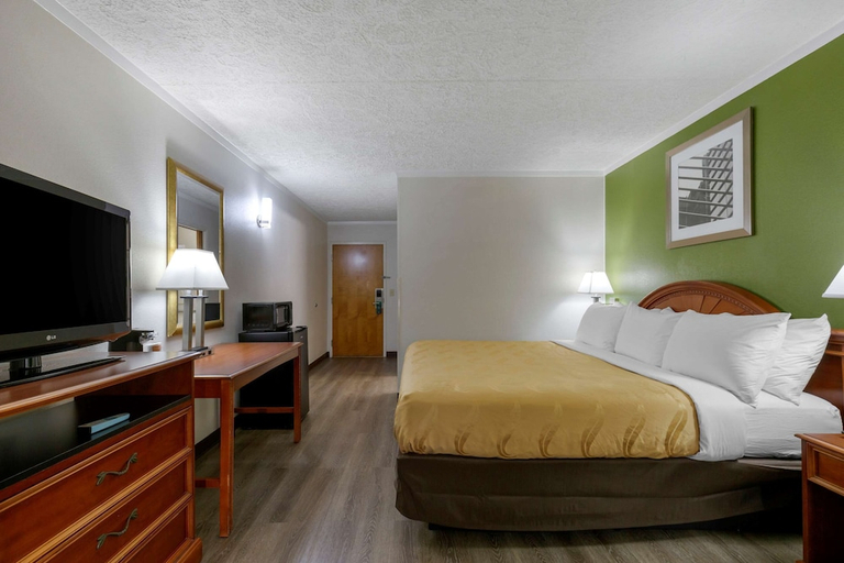 Bedroom 3, Quality Inn - Roxboro South, Person
