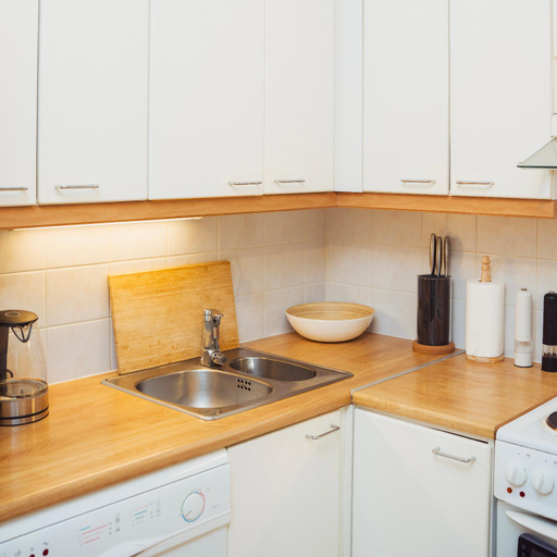 Kitchen 4, Relax & Explore, Sauna, Metro & Malls 3 Mins Away, Uusimaa