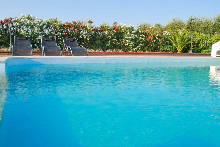 Pool 4, Villa Marilena, Matera