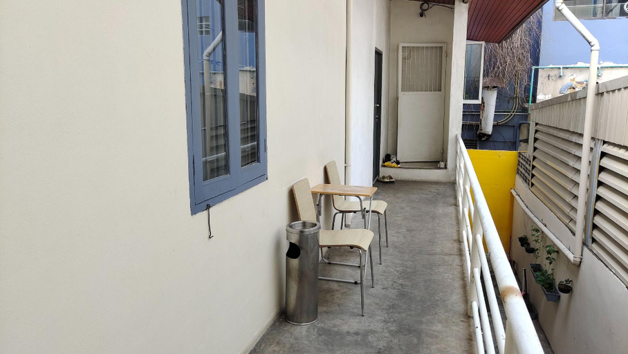 Others 4, Bed's Friend, Sathorn