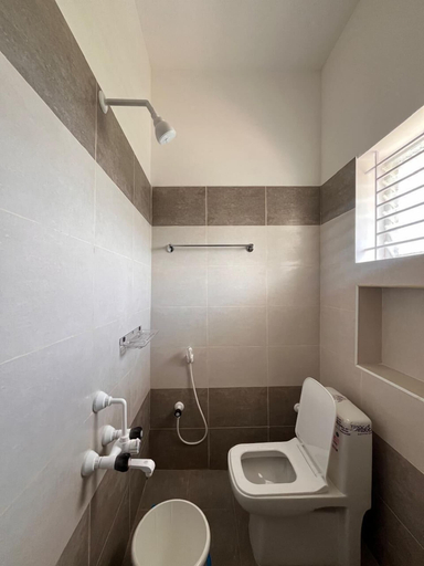 Bathroom 3, The Coconest, Coimbatore
