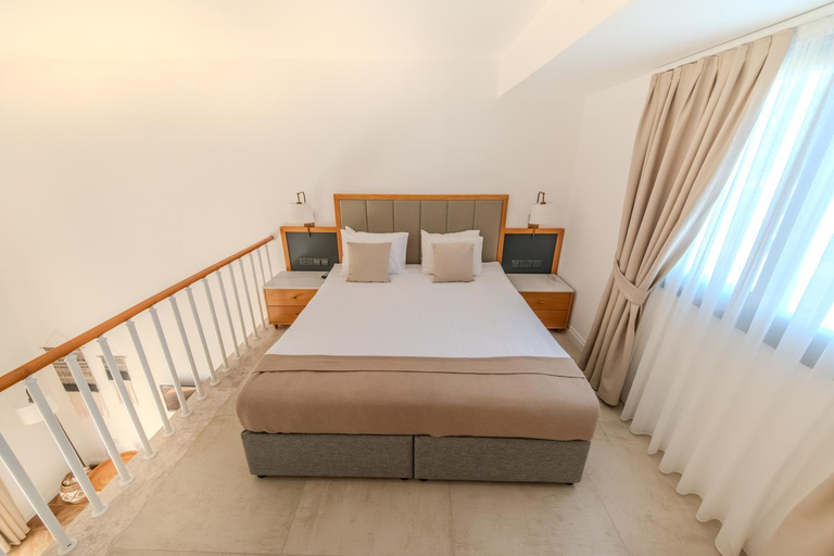 Bedroom 3, Palmonte Suites Hotel