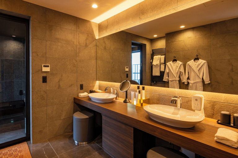 Bathroom 4, Fuji Seiran, Numazu