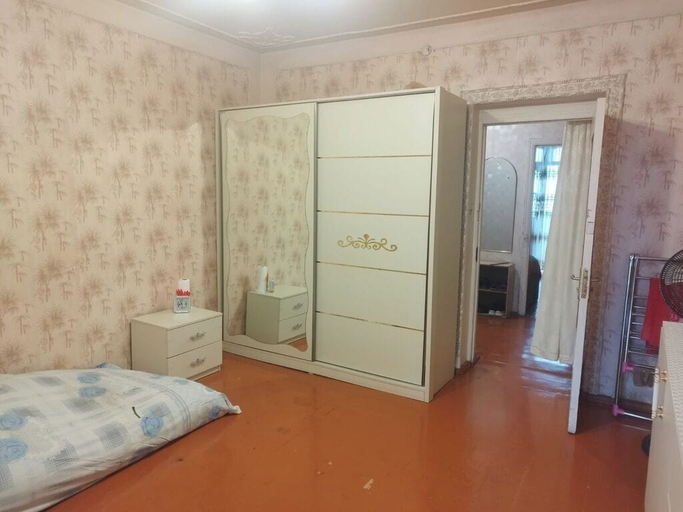 Room 3, Tabriz iki, Baku