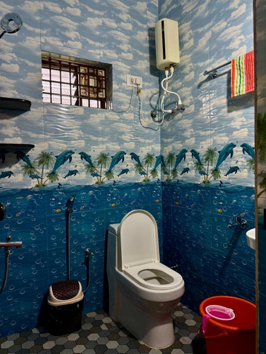 Bathroom 3, Vian Homestay, Uttara Kannada