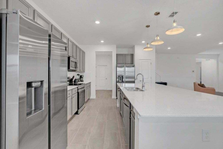 Private kitchen 3, Everyone Can Come So Much Space Pool Home! 15 Bedroom Villa, Osceola