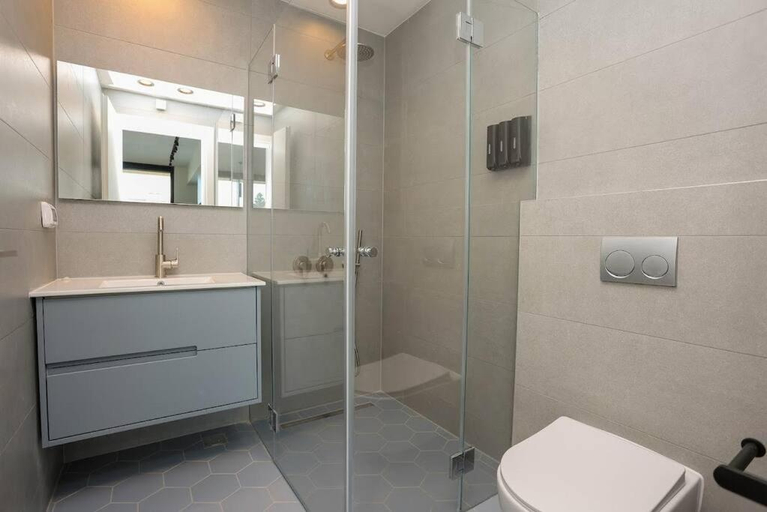 3, Luxury Studio Beach Flat 16