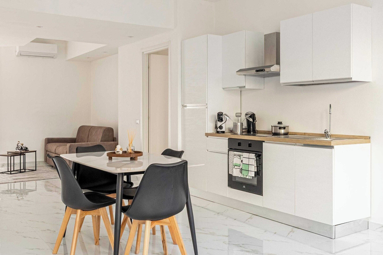 Private kitchen 4, Central 1bdr/4p Flat in Ventimiglia, Imperia