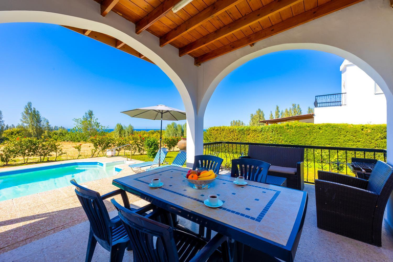 Facilities 2, Villa Christos