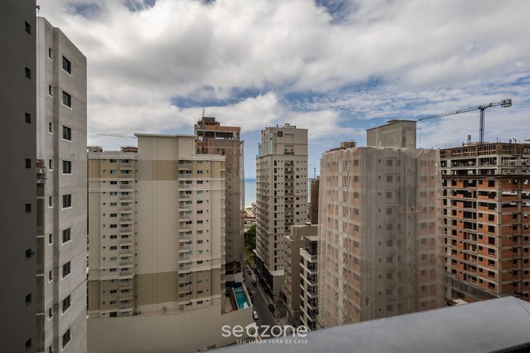 Property grounds 4, 2BR Apt w/ Balcony Near the sea Mts1503, Itapema