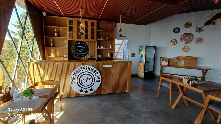Restaurant 5, The Mukteshwar Inn Rooftop Cafe, Nainital