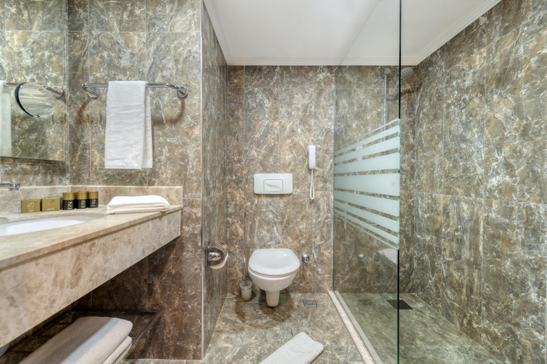 Bathroom 5, Oz Hotels Incekum Beach, Alanya