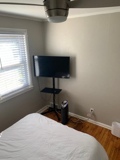 3, Cozy Modern Condo, Essex