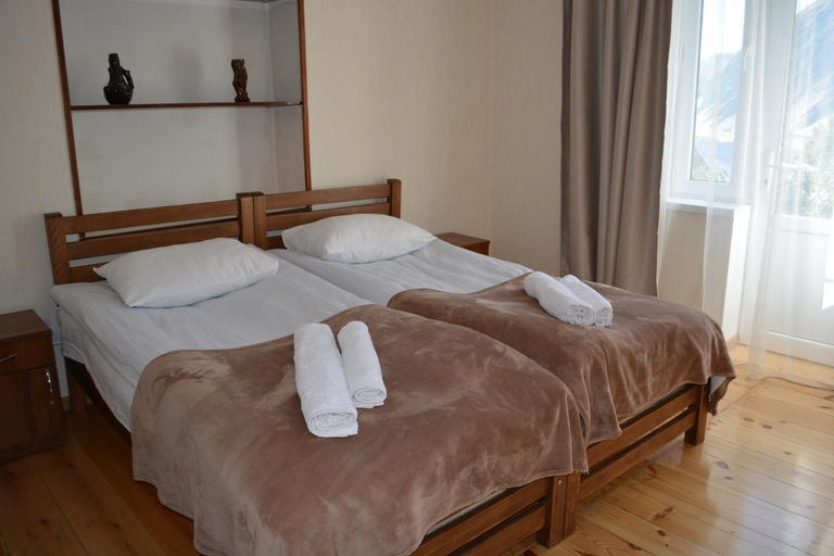 Others 5, Ekaterine Guest House, Kazbegi