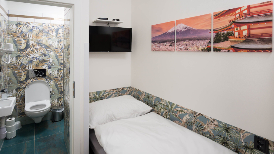Bedroom 3, Apartment CONTINENTS by Train & Bus st., Praha 1