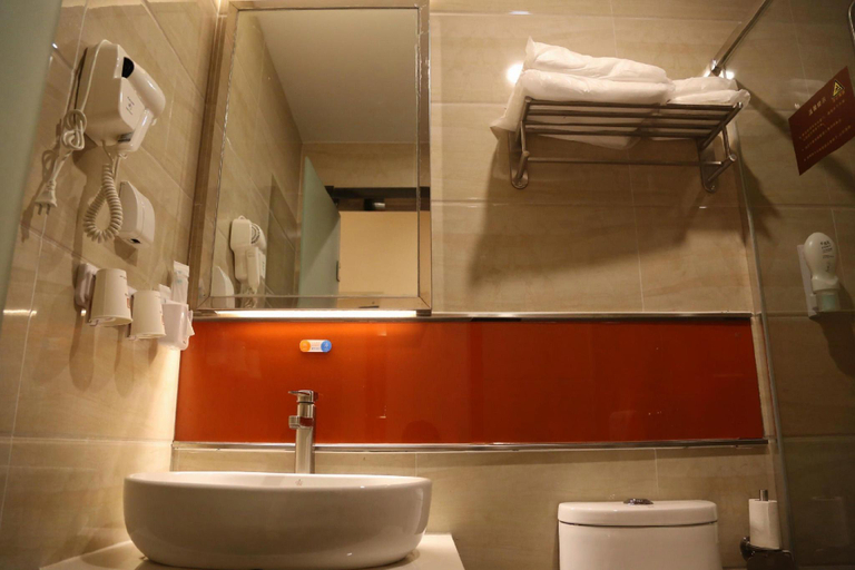 Bathroom 3, 7 Days Premium Jinan Gaoxin Qu Wanda Plaza, Jinan