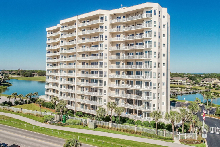 Exterior & Views 2, Empress 1101- Sea Forever, Walton