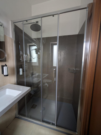 Bathroom 3, Atlantic Park Hotel, Frosinone