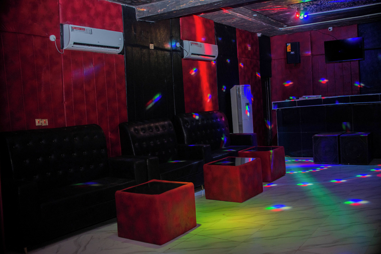 Bar (on property) 4, Golden Top Hotel, Enugu North