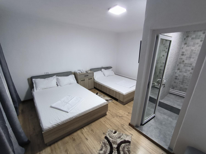 Bedroom 2, Pensiunea Casa Bianca, Targu Jiu