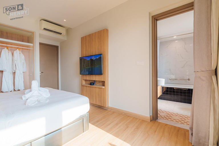 Bedroom 2, Son&Henry Zenity District 1, District 1