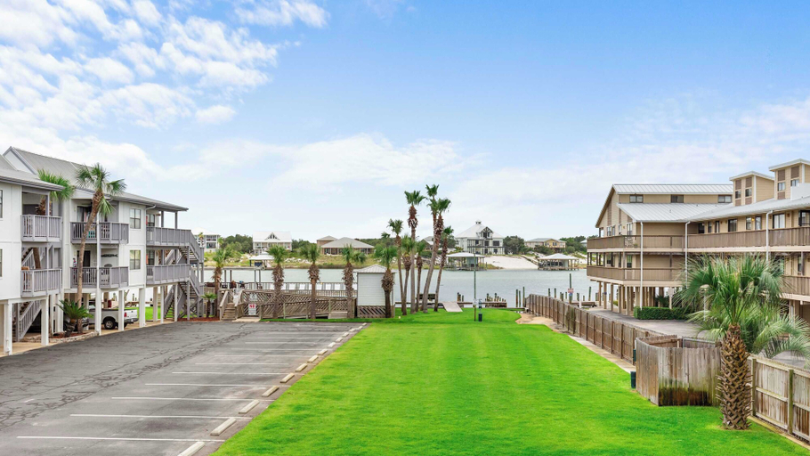 Property grounds 4, Lei Lani Mini Tower 117 - 5ppl, Escambia