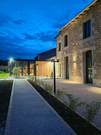 Exterior & Views 2, Domaine du Vieux Porche, Vienne