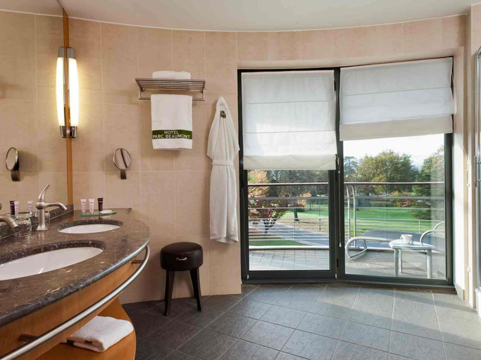 Bathroom 4, Parc Beaumont Hotel & Spa Pau - MGallery Collection, Pyrénées-Atlantiques