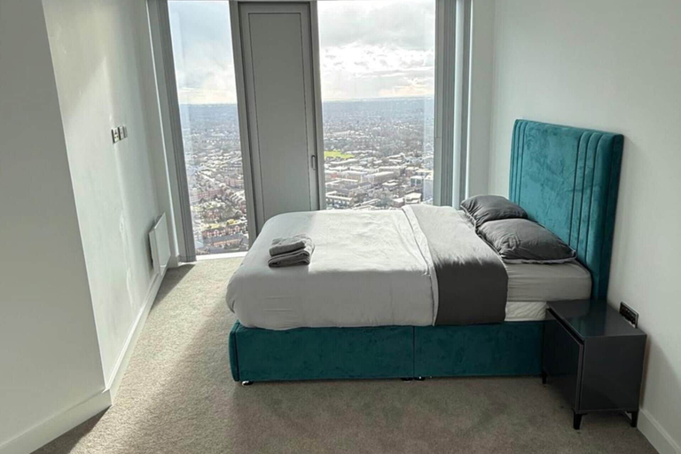 Room 4, Apt Sleeps 6 With Two Bathrooms, Manchester