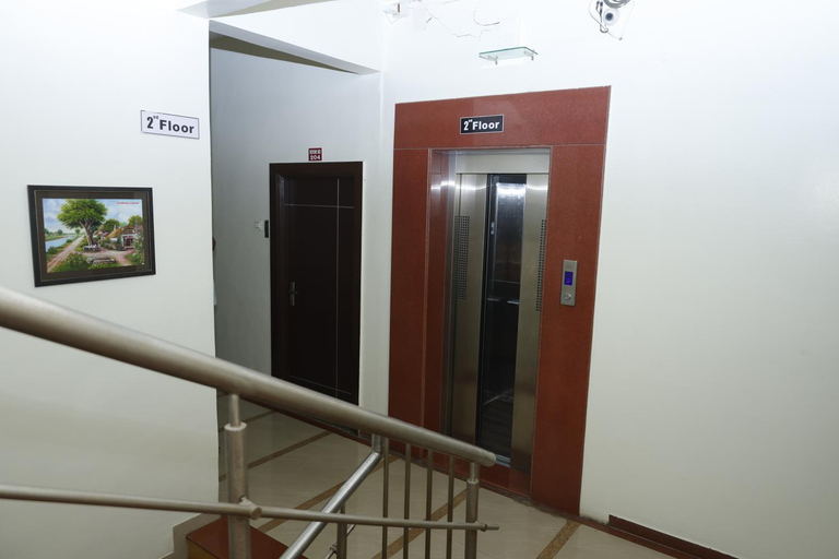 Others 5, BALAJI LODGING, Solapur