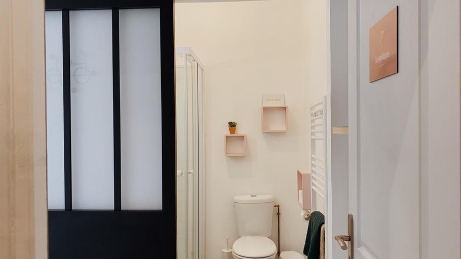 Bathroom 3, Koralia - Coliving Hotel - Gare de Niort, Deux-Sèvres