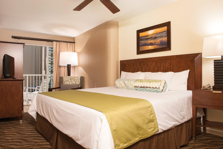 Bedroom 2, Club Wyndham at Waikiki Beach Walk, Honolulu