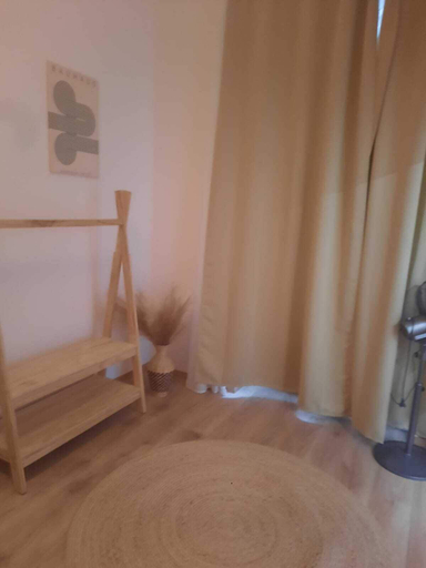 Room 3, Modern 1BR With Living Room Central, Wien