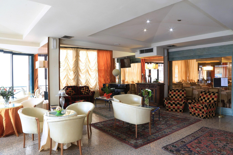 Public Area 2, Hotel Nuovo Savi, Pistoia