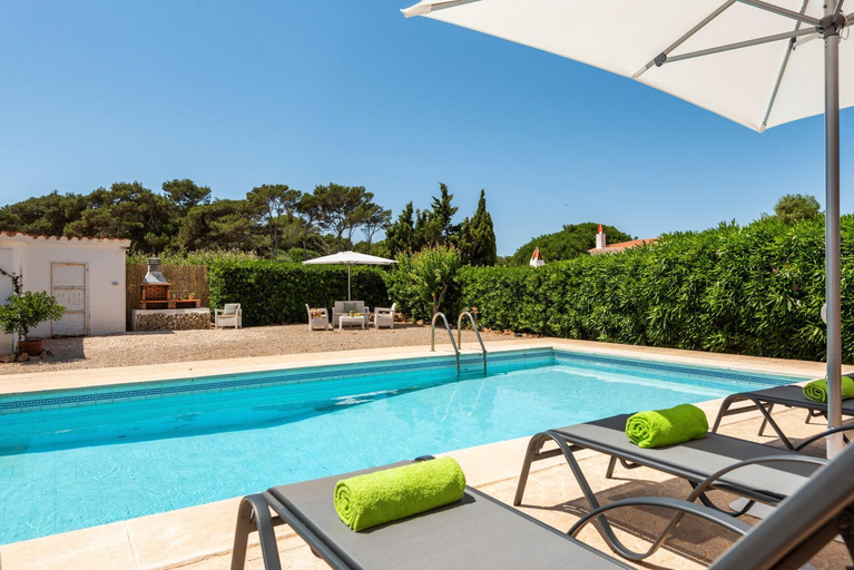 Others 3, Villa Xaloc, Baleares