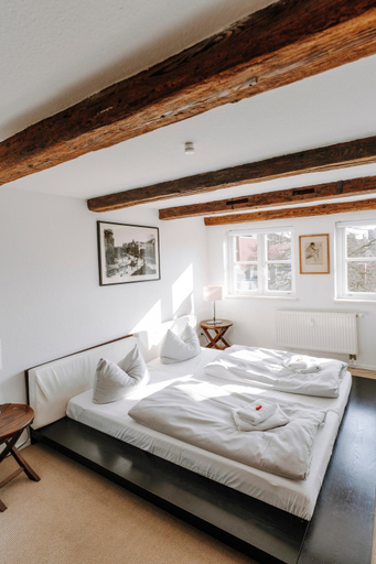 Bedroom, Apartments Fleischhauerstraße, Lübeck