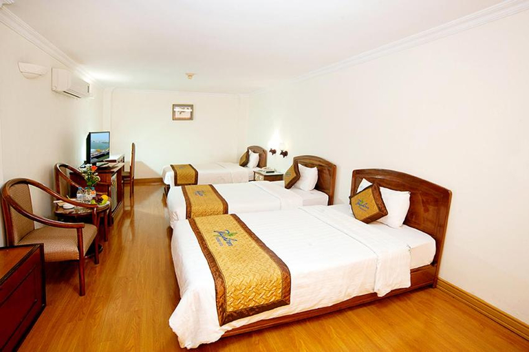 Bedroom 3, Bamboo Green Riverside Hotel, Da Nang