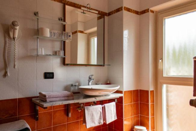 Bathroom, La Vecchia Cantina, Pavia