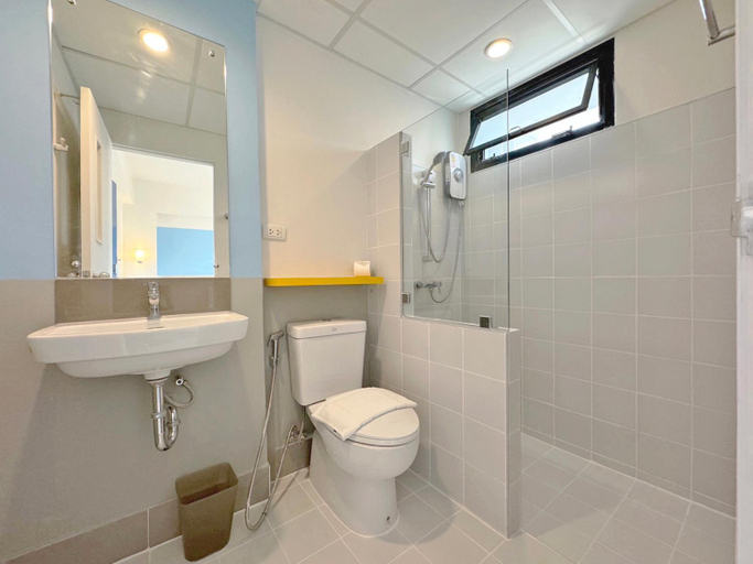 Bathroom 4, HOP INN Sakon Nakhon, Muang Sakon Nakhon
