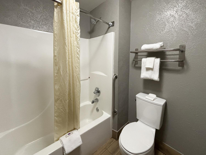 Others 3, Motel6 Prattville, AL, Autauga