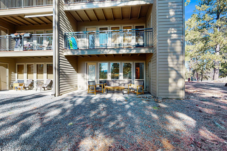 Exterior & Views 1, Seventh Mountain Resort, Deschutes