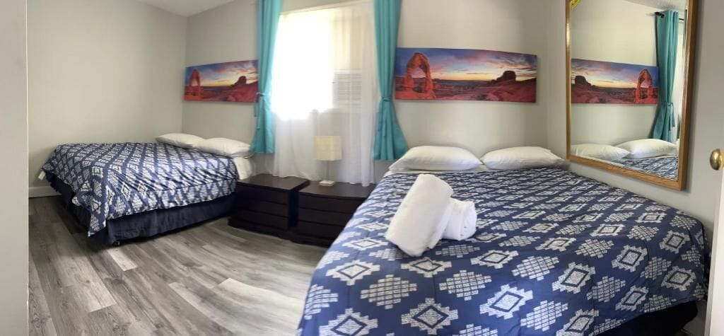 Room 2, Wasaga Motel Inn, Lake Hurron
