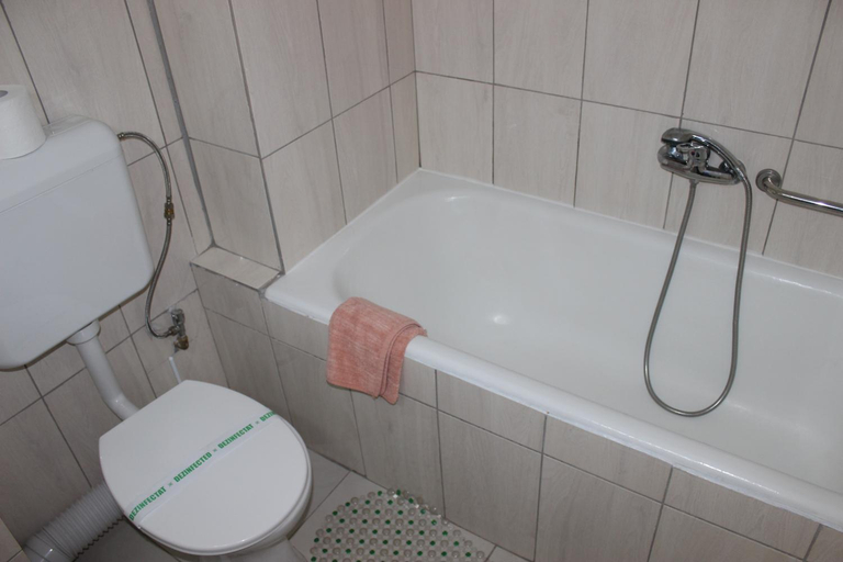 Bathroom 3, Hotel Ciucas, Valenii De Munte