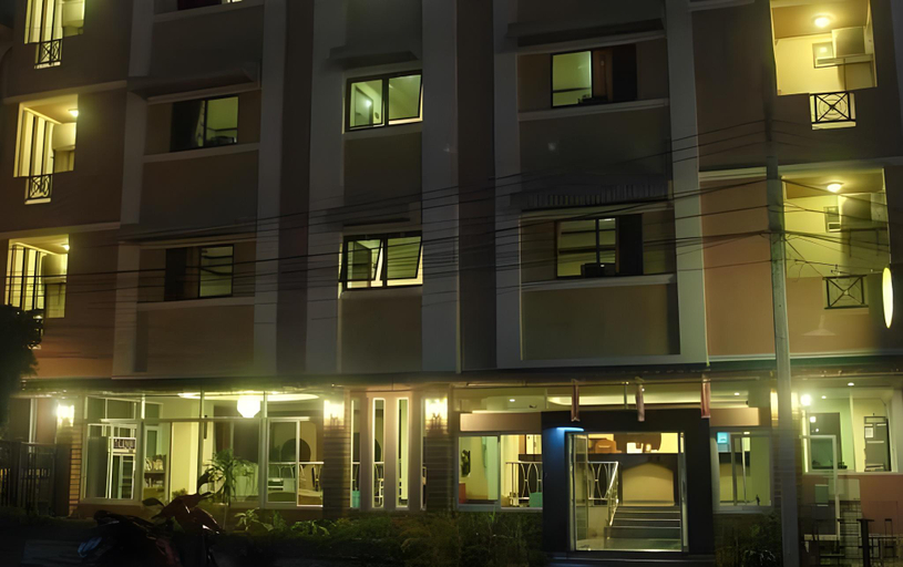 Exterior & Views, Golden Villa Pattaya, Pattaya