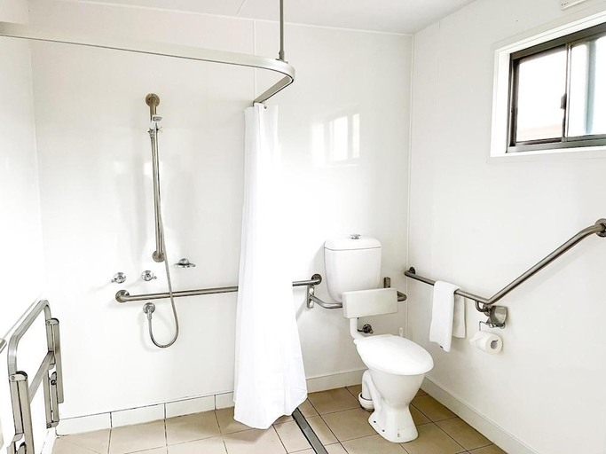 Bathroom 4, Tasman Holiday Parks - Geelong, South Barwon - Inner