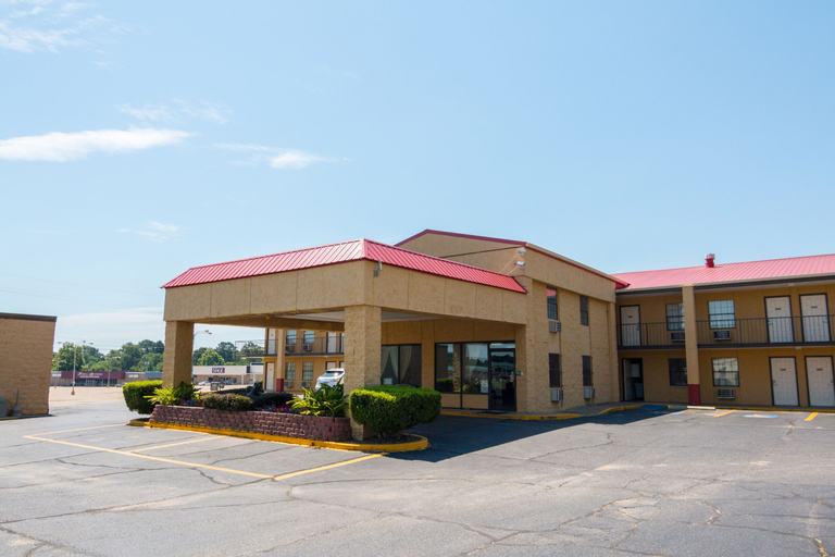 Exterior & Views, Econo Lodge Mansfield, De Soto
