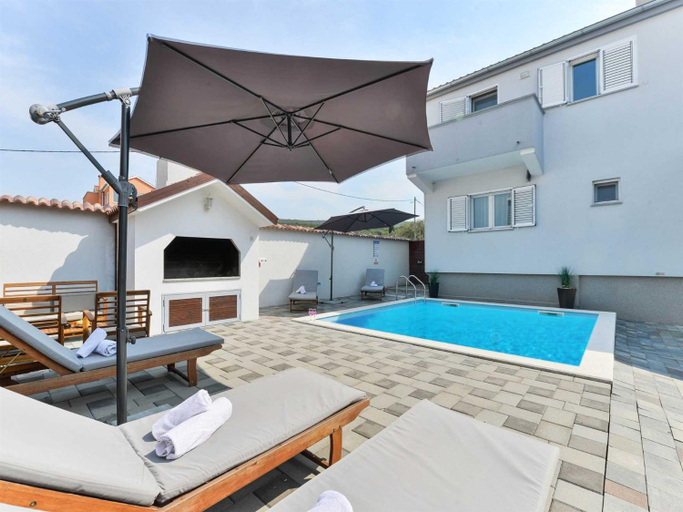 2, Holiday House Bianca with pool, Sveti Filip i Jakov